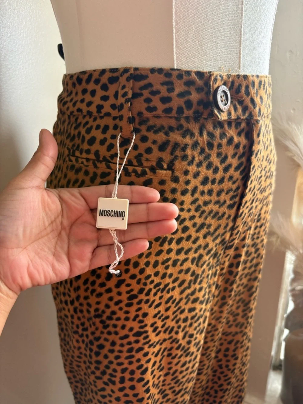 Moschino leopard animal print high rise pants - Picture 2 of 9